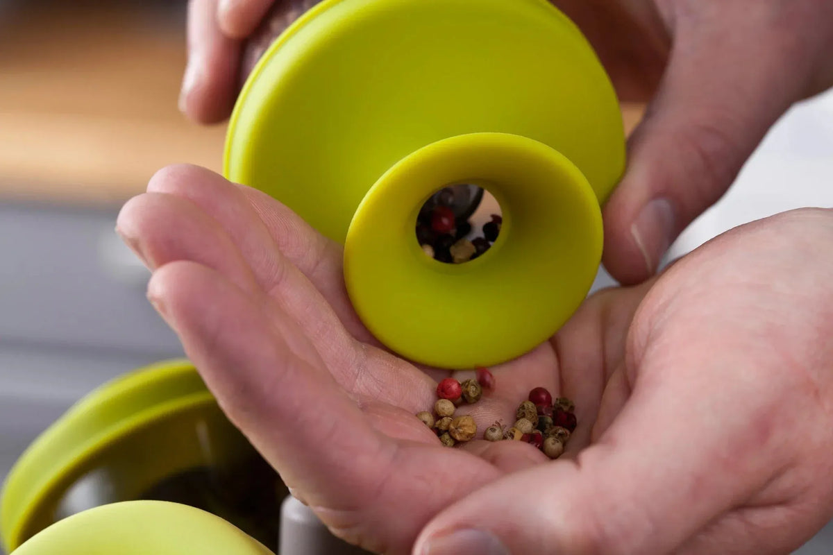 Pop-Up Spice Rack